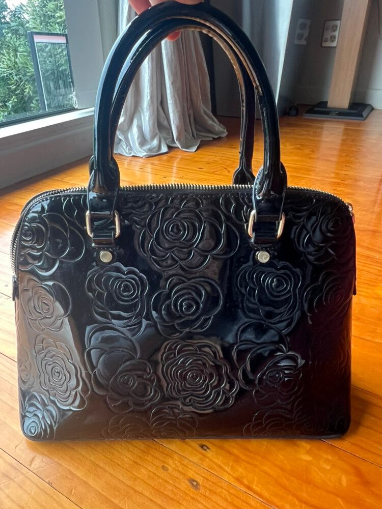 Vintage Camellia Print Patent Hand Bag