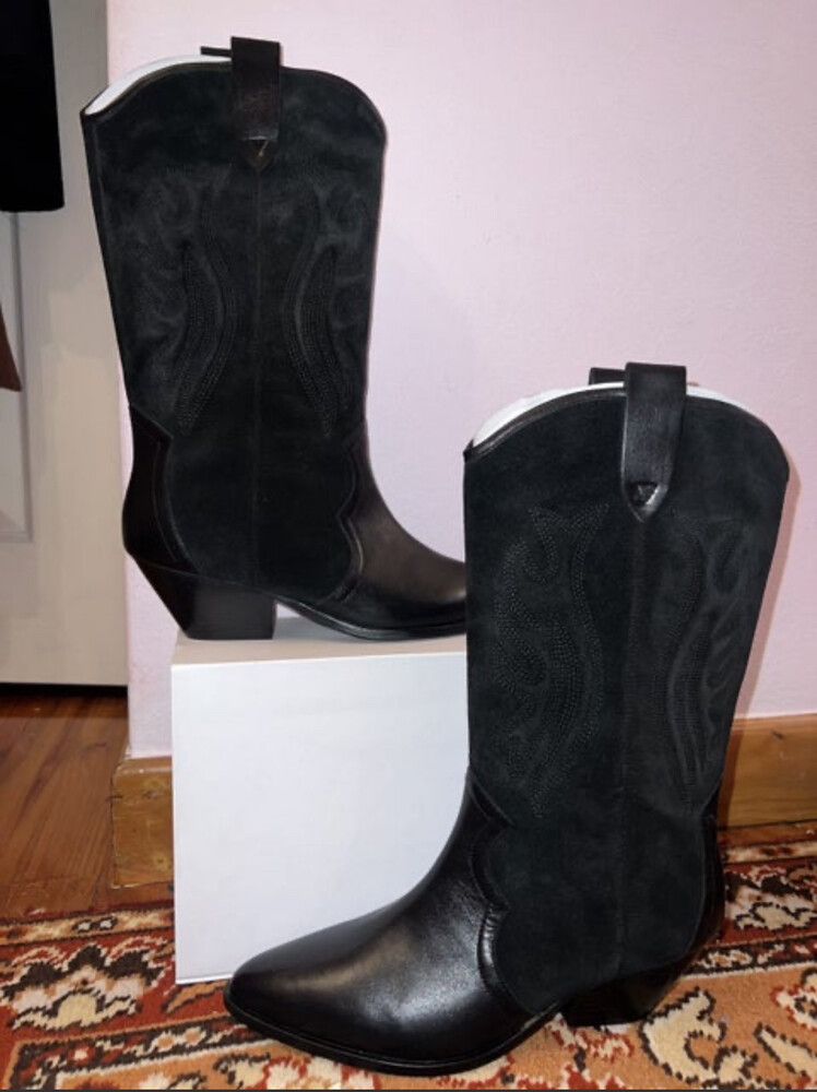 Amazing Black Suede Cowboy Boots!! Brand New 100% Leather