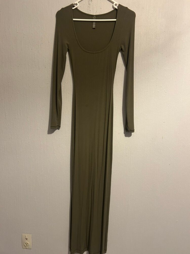 SKIMS - skims maxi dress on Designer Wardrobe