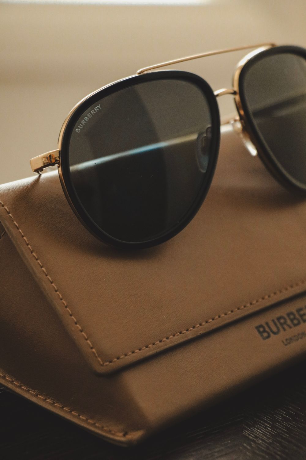 Genuine Oliver Aviator Sunglasses