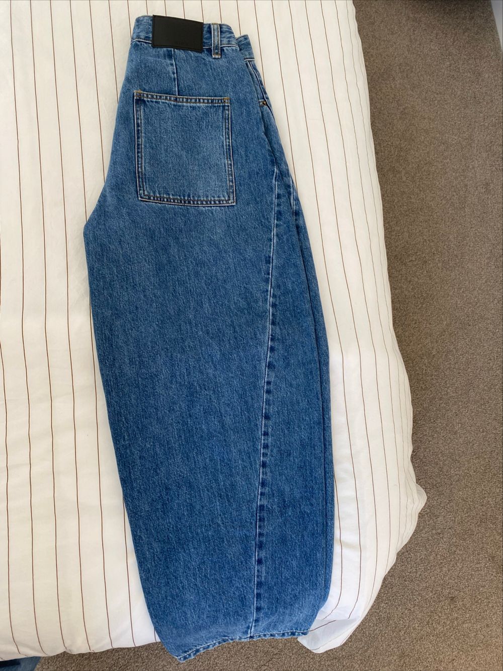 Mineral Barrel Jean
