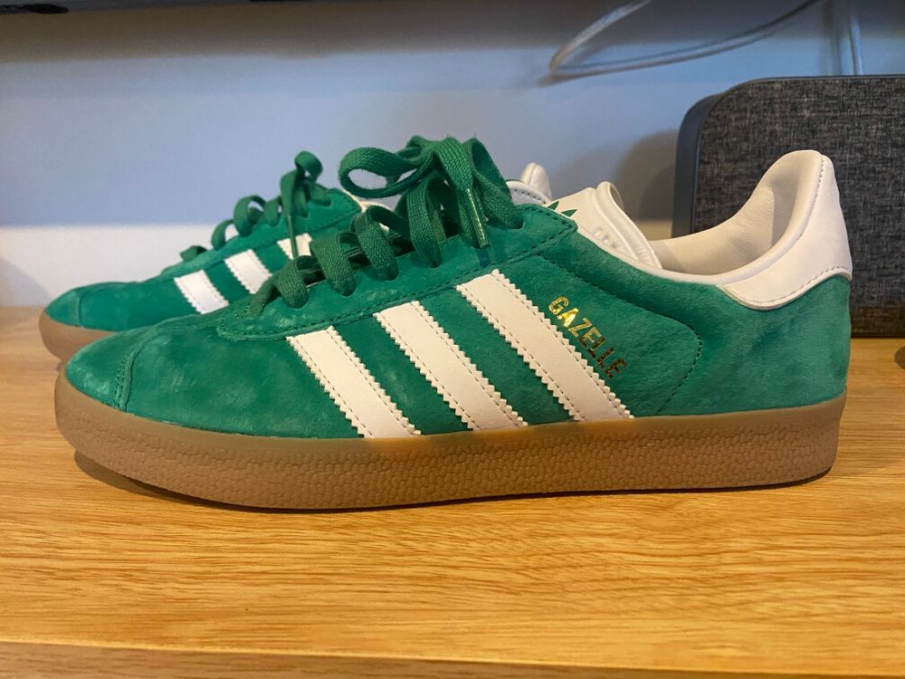 adidas gazelle silver green womens Womens ADIDAS 00s Gazelle Trainers Green