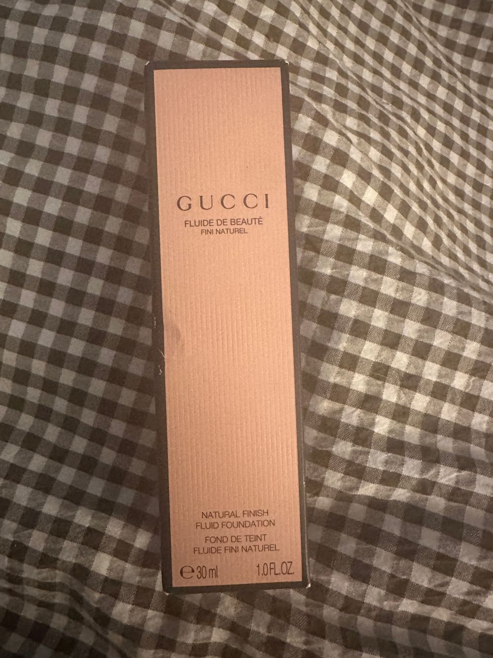 Gucci Fluide De Beauté Fini Naturel Foundation 140W