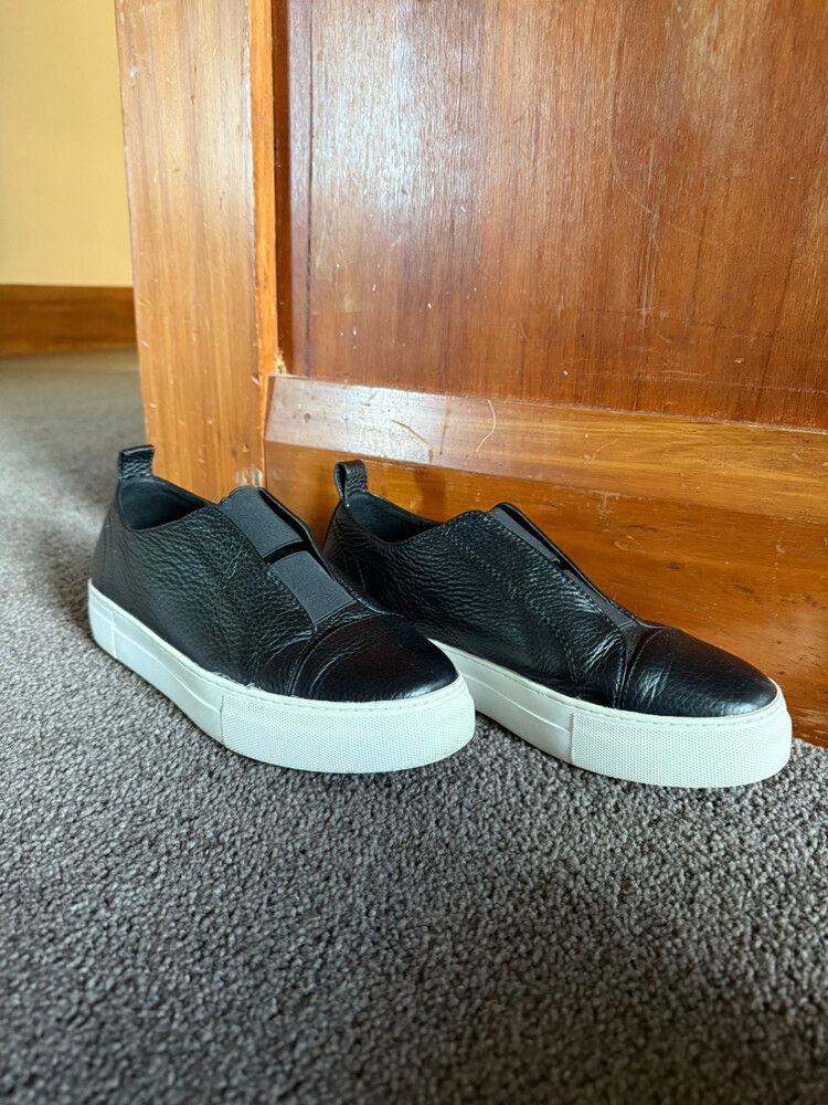 moochi twice kicks