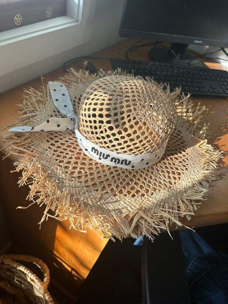 Miu Miu hat