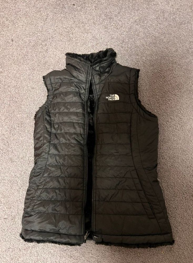 The North Face Puffer Vest - Reversible