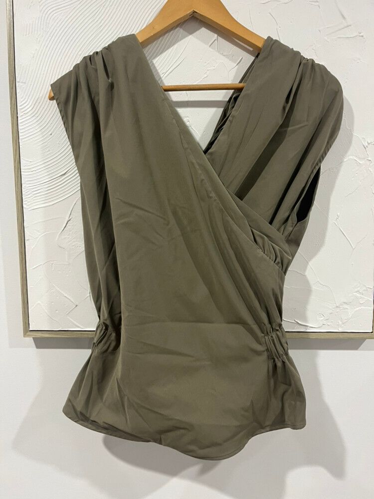 Harris Tapper Olive Green Chaimberlain Top