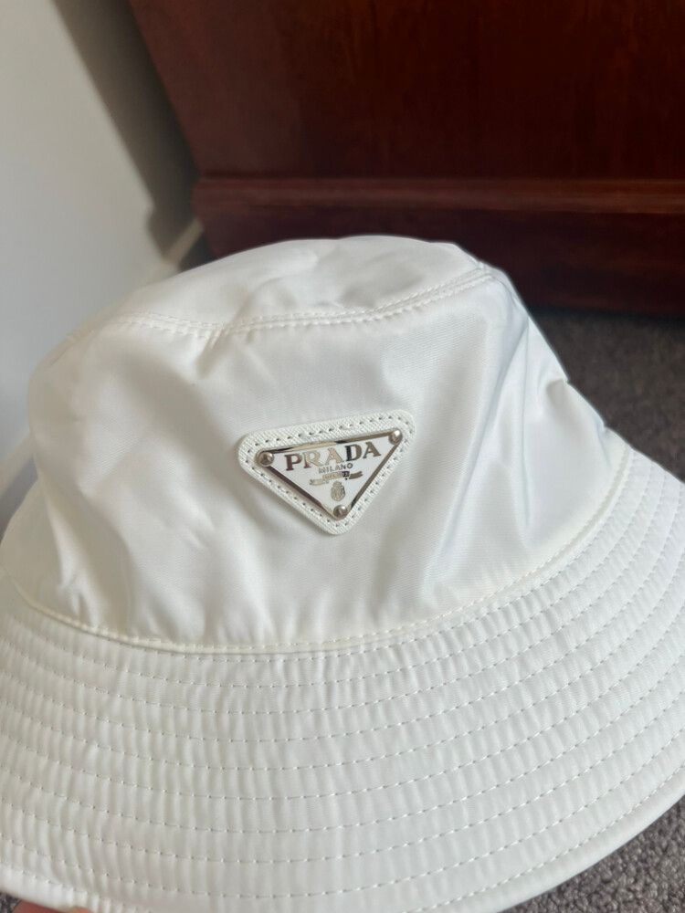 Luxury-Style Nylon Bucket Hat