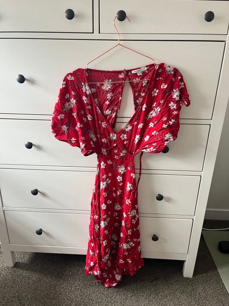 American Eagle - Red Floral Cut Out Dress on Designer Wardrobe