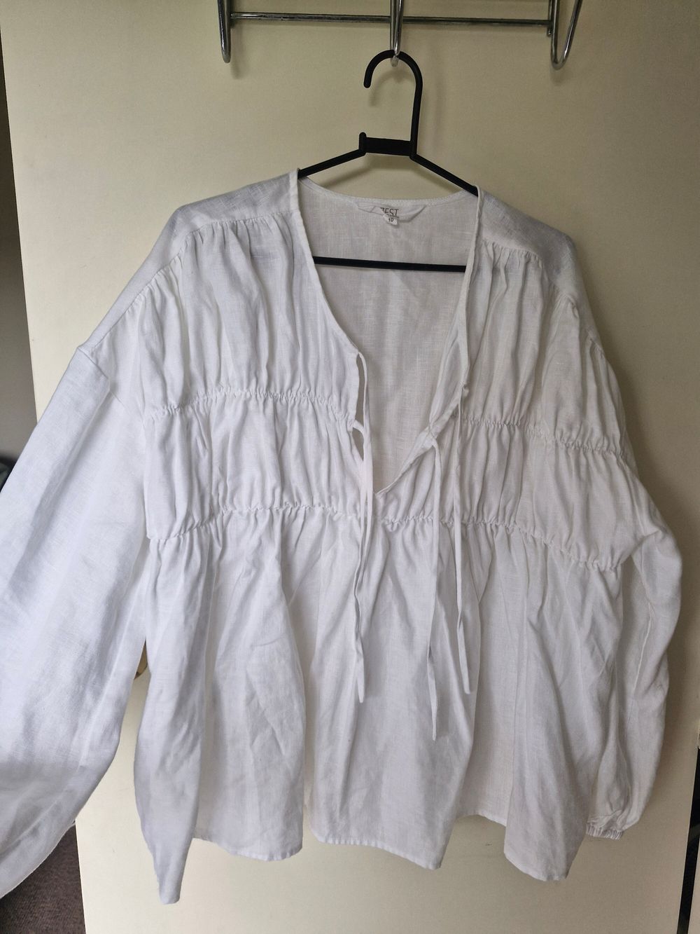 Zest White Top Size 10