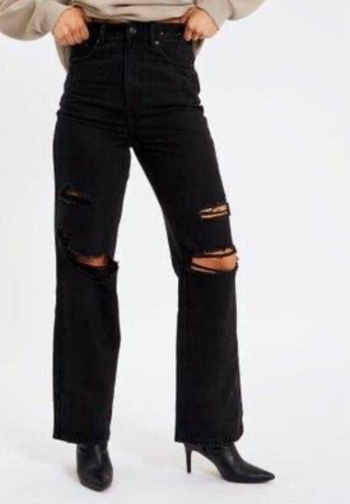 Glassons - Black Glassons Ripped Jeans on Designer Wardrobe