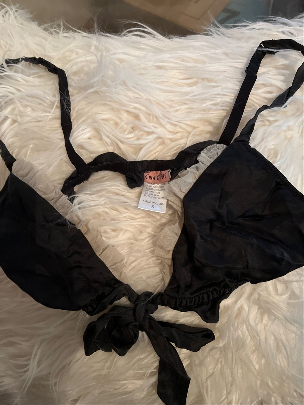 Chia & Pepe Black  Silk Bra With Cream Frill