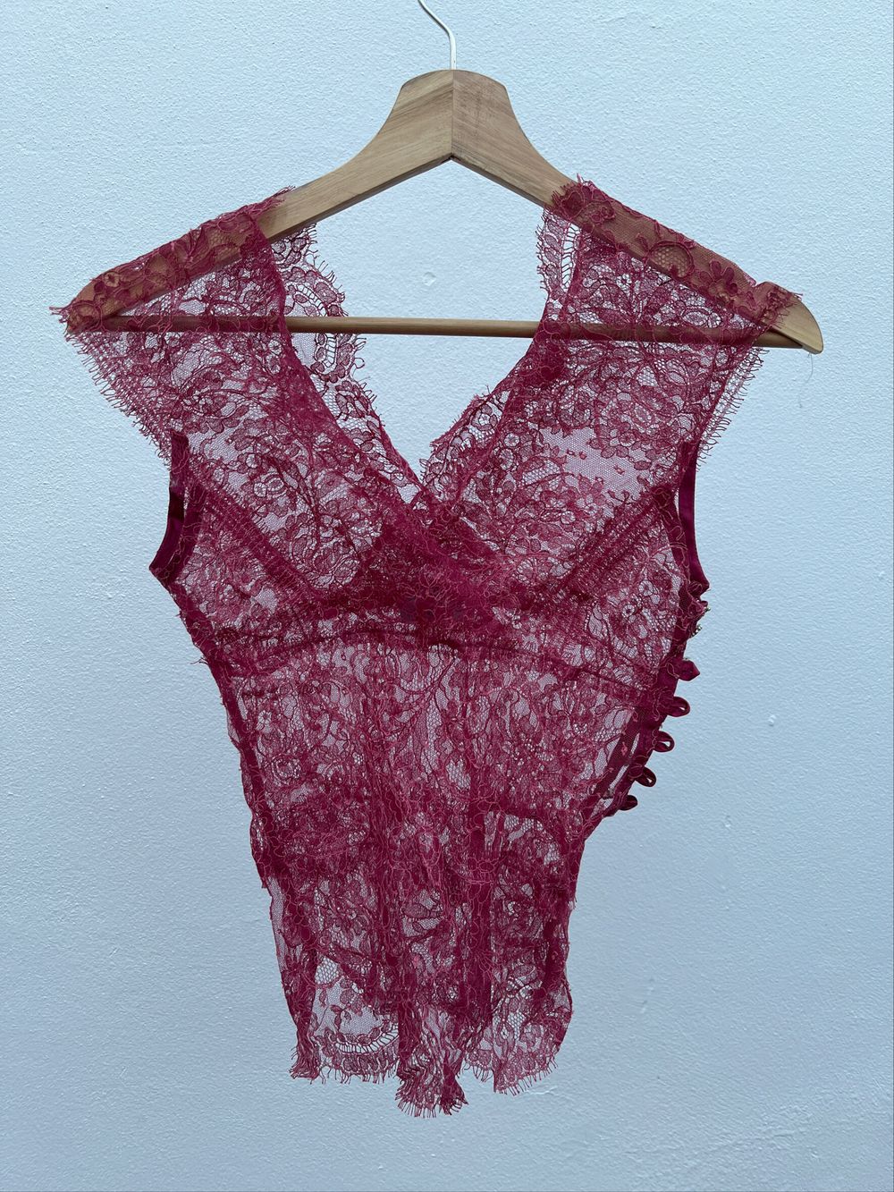 Alannah Hill Red Lace Cami Top With Diamanté Button Details