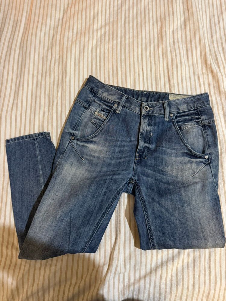 Diesel Jeans 25 (NZ 6-8)
