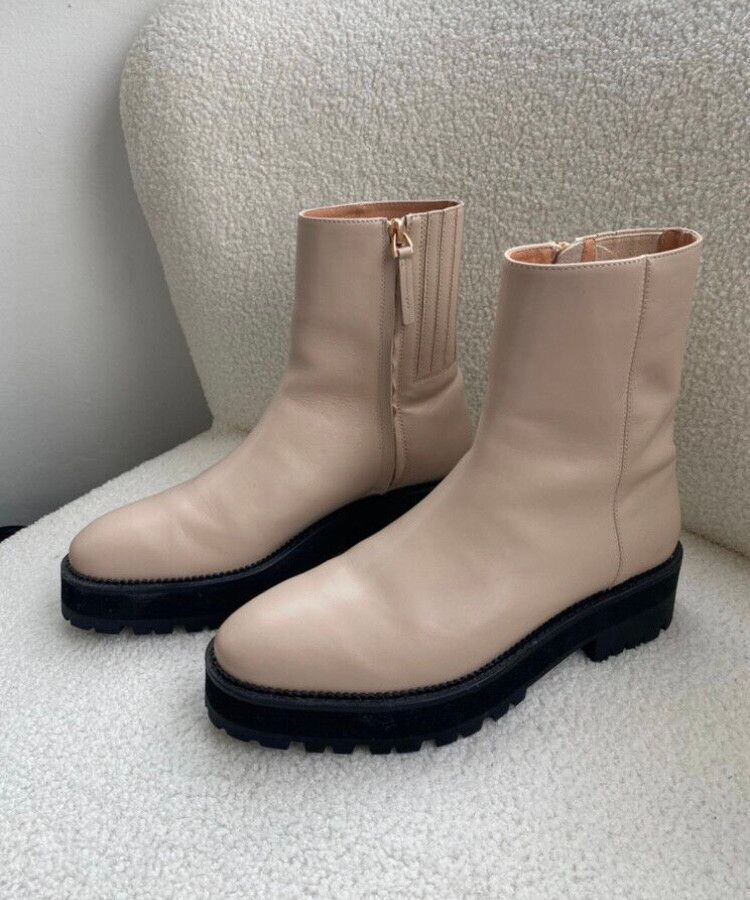 Nude Boots