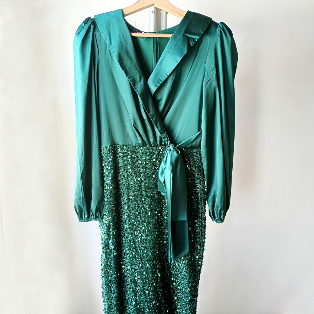 Miss Ord Emerald Green Sequin Dress Size M