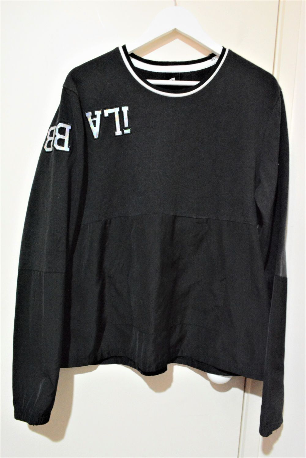 ILABB REFLECTIVE LOGO JUMPER W POCKETS WOMEN L
