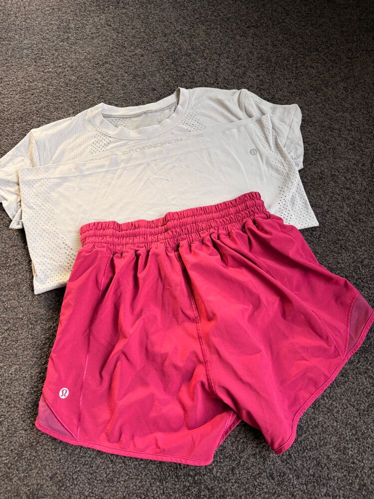 Lululemon Grey Tee size 6