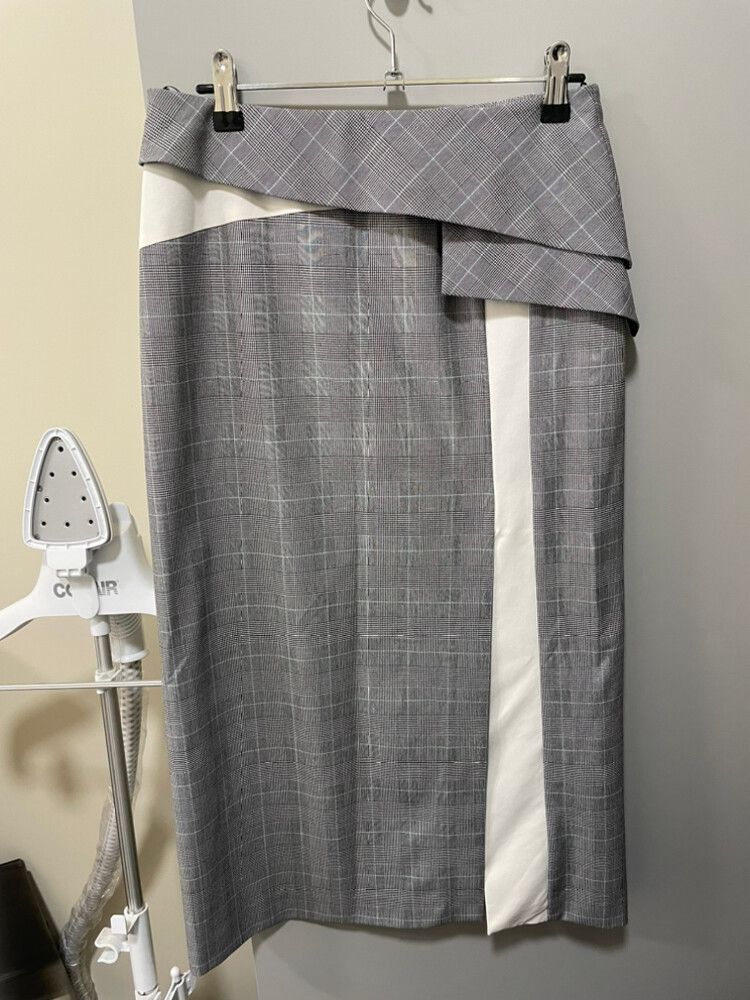 Cue High Waisted Plaid Skirt With Slit