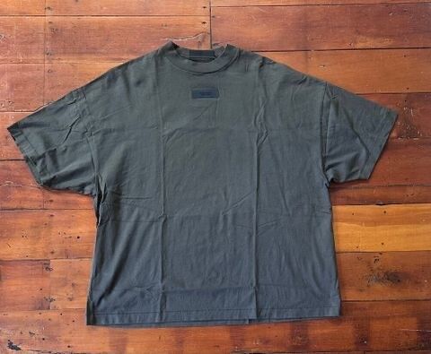 FEAR OF GOD essential t shirt charcoal