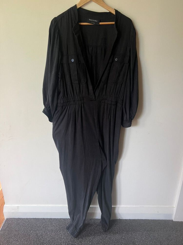Decjuba Black Jumpsuit Size L overalls