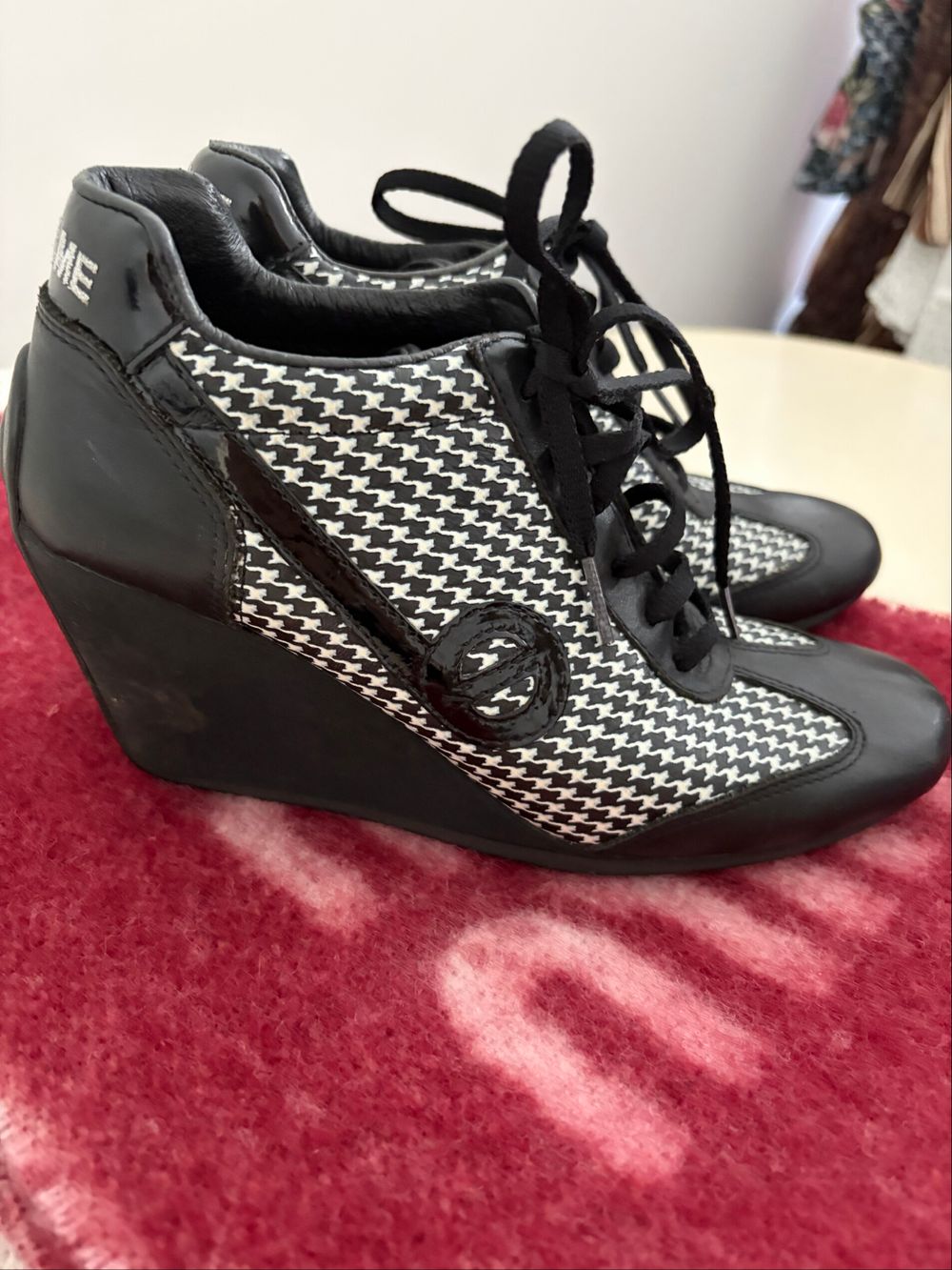 No Name Black Houndstooth Wedge Sneakers