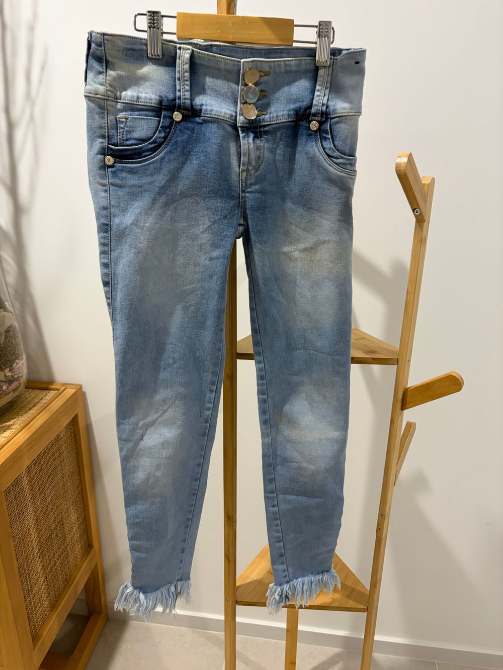 Revel Size 8 Vintage Rockstar Jeans!