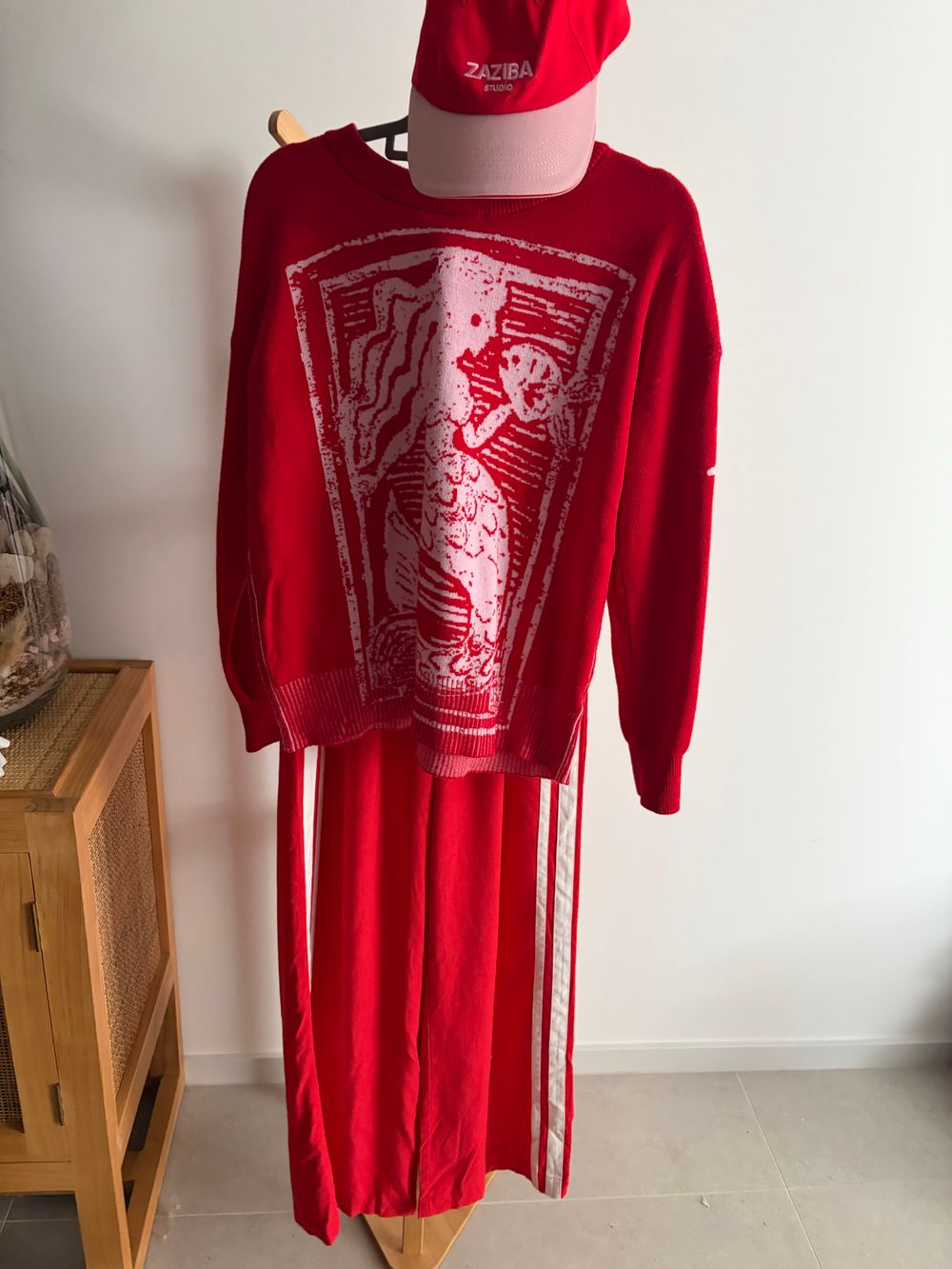 ZAZIBA XS RED SET: Brand new without tags