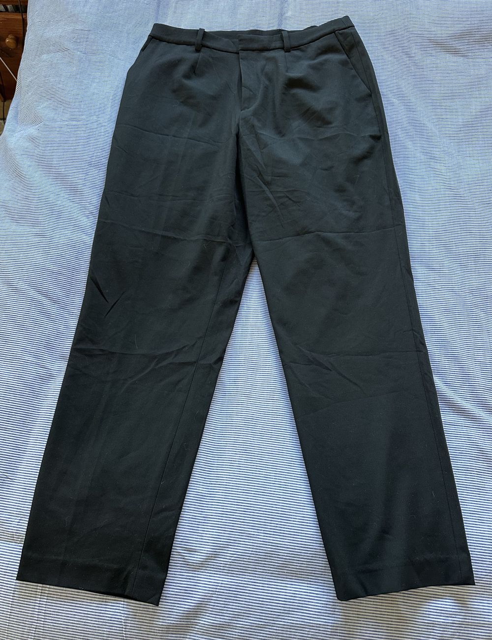uniqlo - Dress pants trousers on Designer Wardrobe