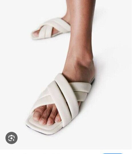 Eve Sandals