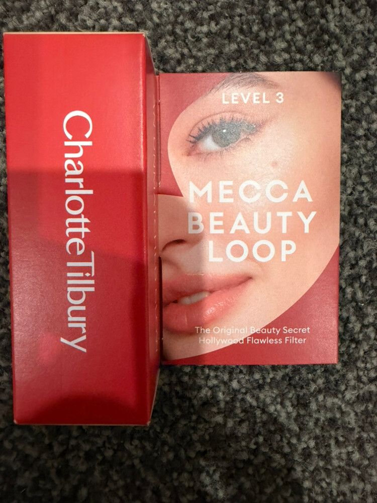 Charlotte Tilbury Hollywood Flawless Filter
