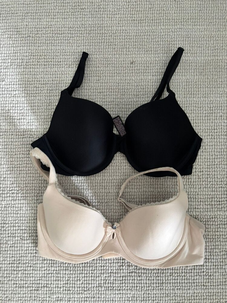 2 x Brand new Victoria's Secret Full Coverage Bras
