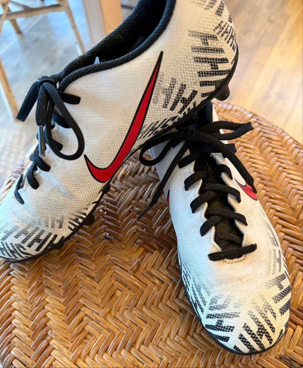 Nike Neymar White Football Boots