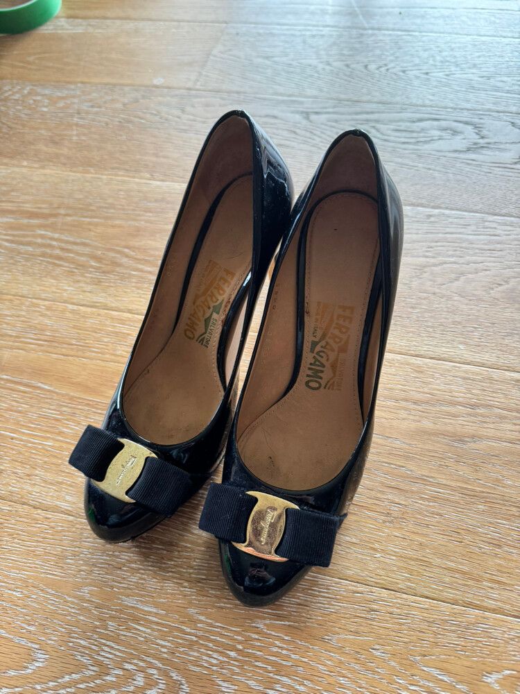 Patent Black Bow Heels