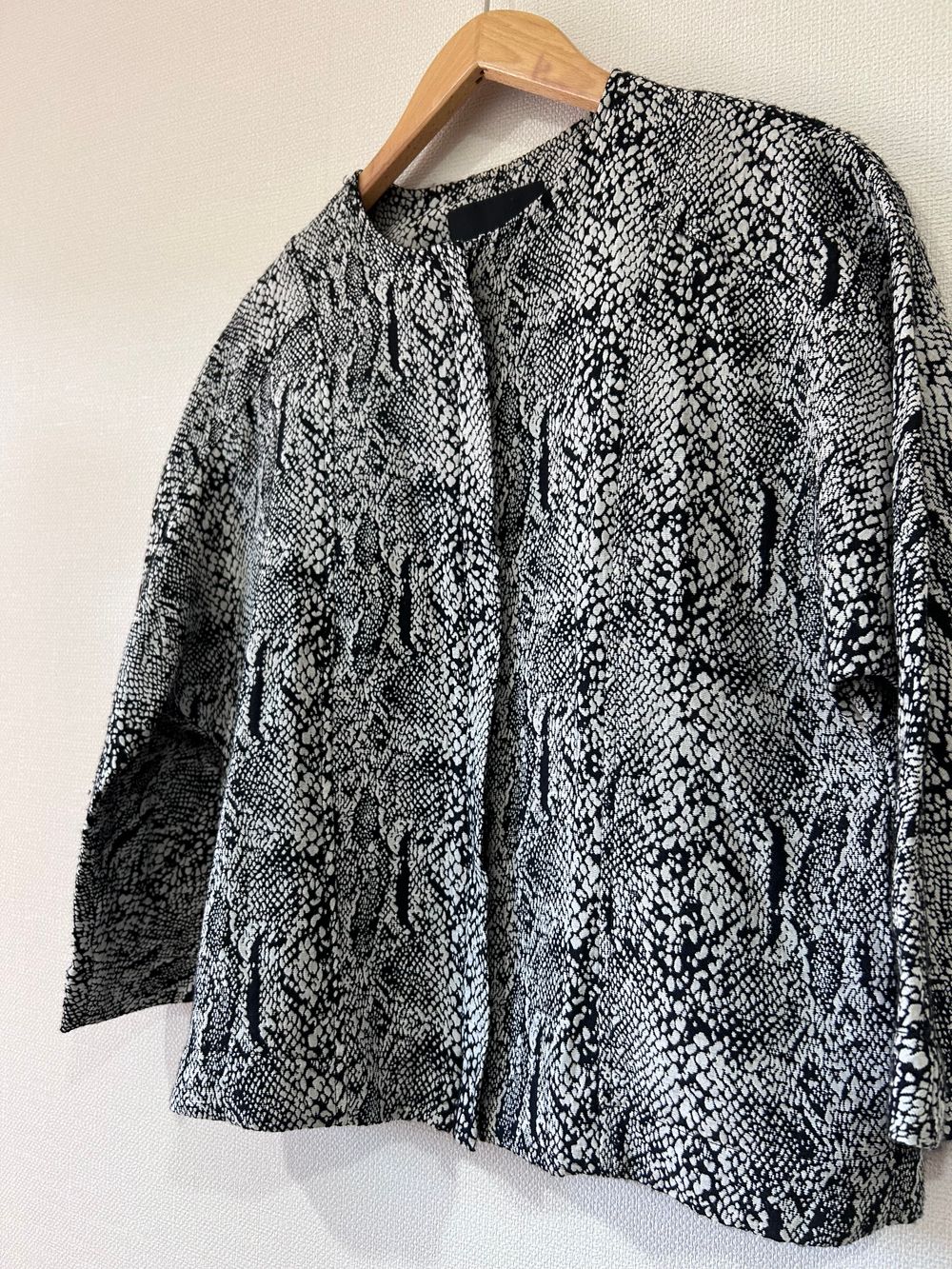 Moochi Black White Snake Skin Print Blazer Size 12