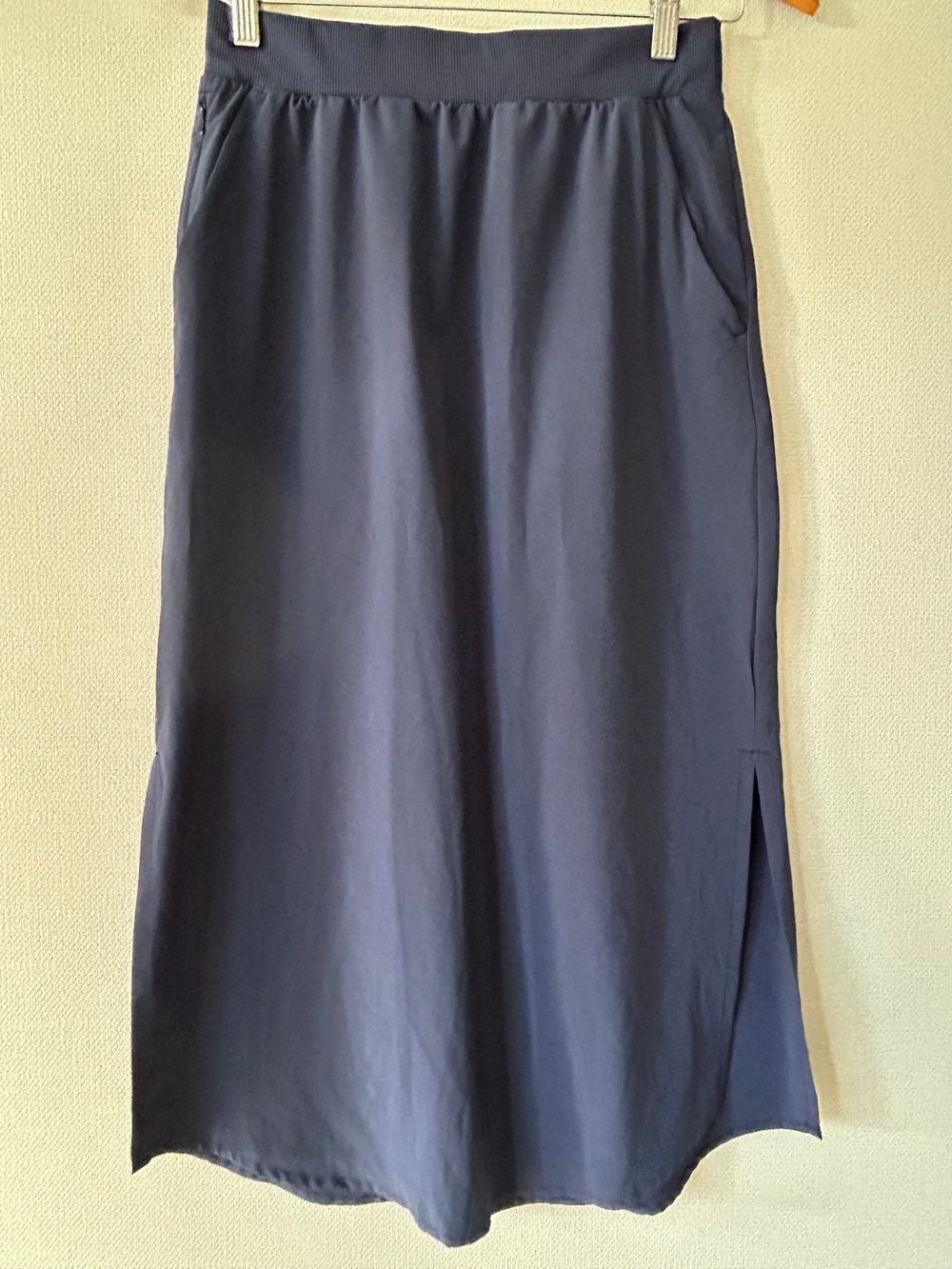 Kathmandu Navy Blue Light Quick Dry Midi Skirt Size 6
