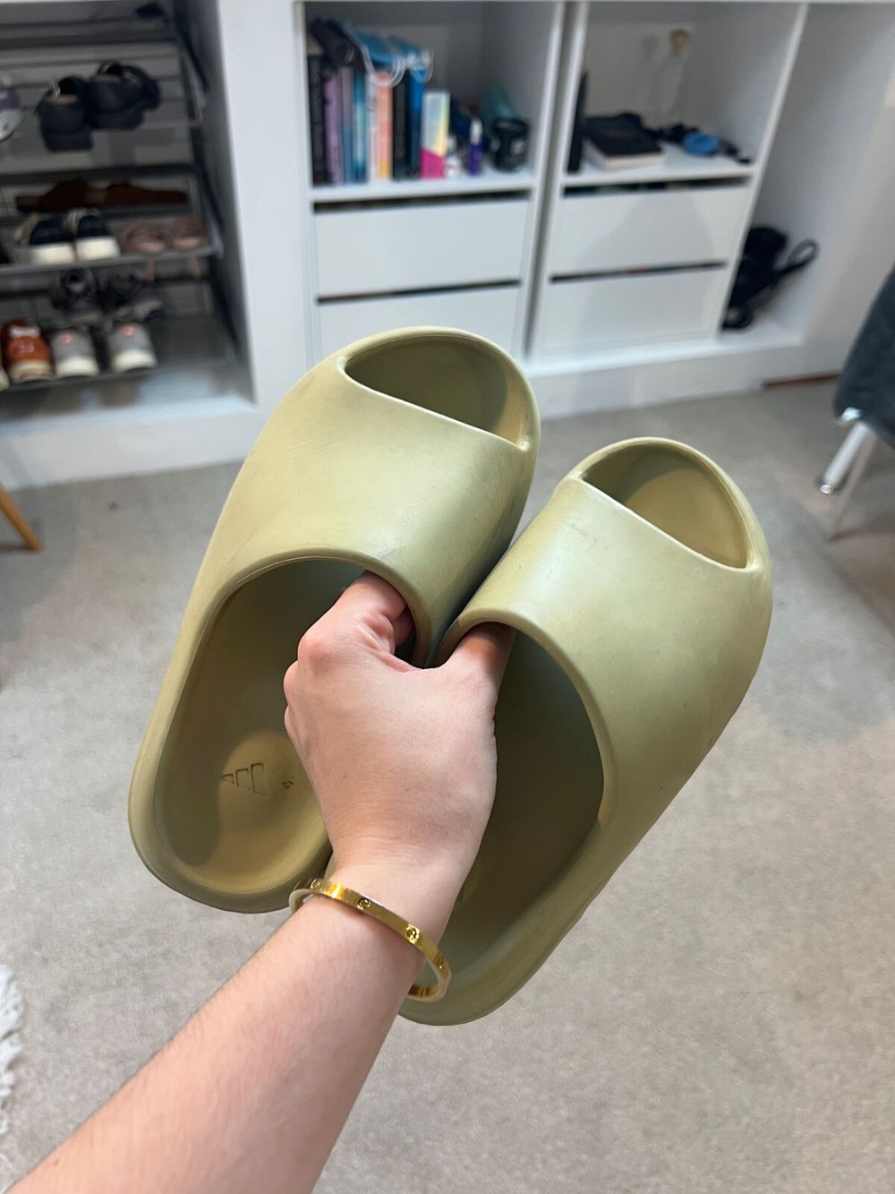 yeezy slide resin on feet