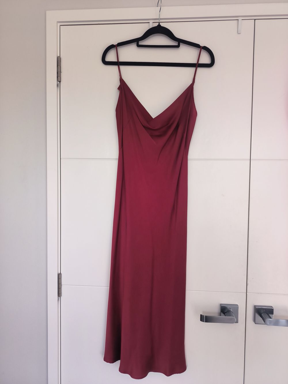 Natalie Rolt - Red midi dress with low back on Designer Wardrobe