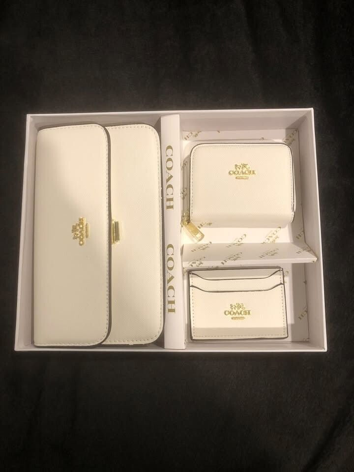 Coach White Gift Box Set