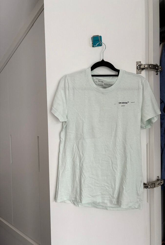 Off white tee