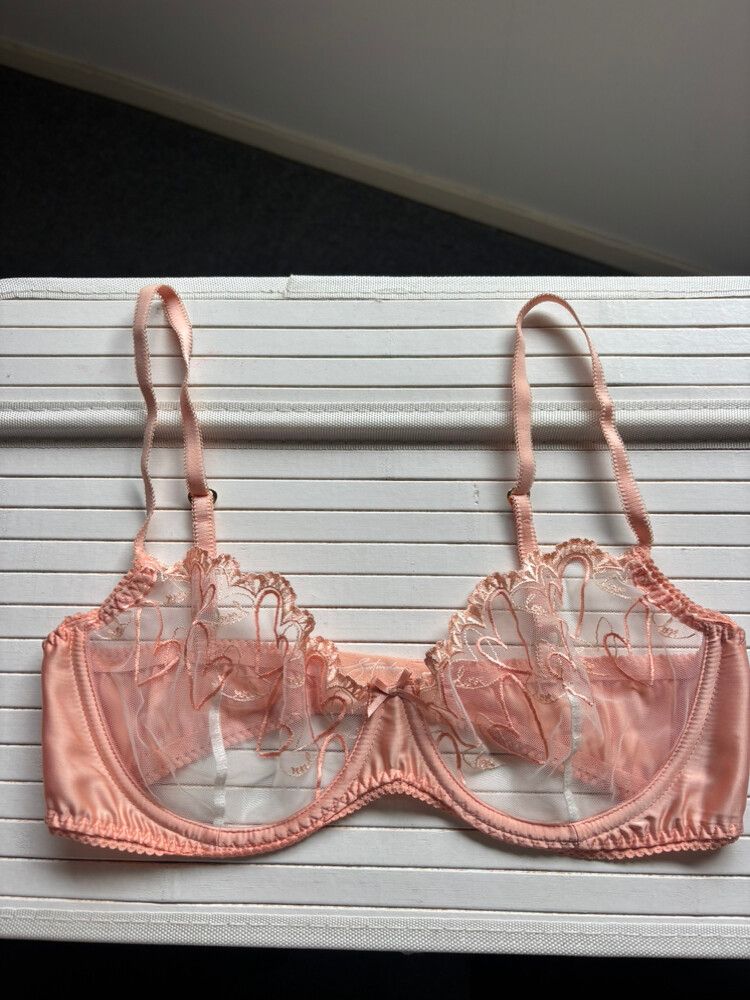 Saturday the Label Heart Bra - size M