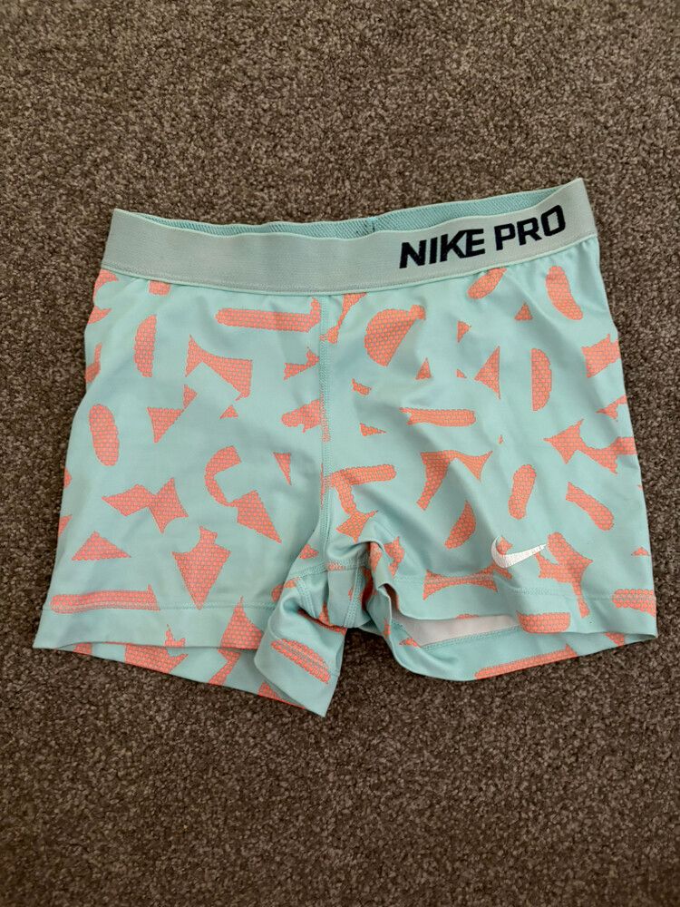 mint nike pro shorts