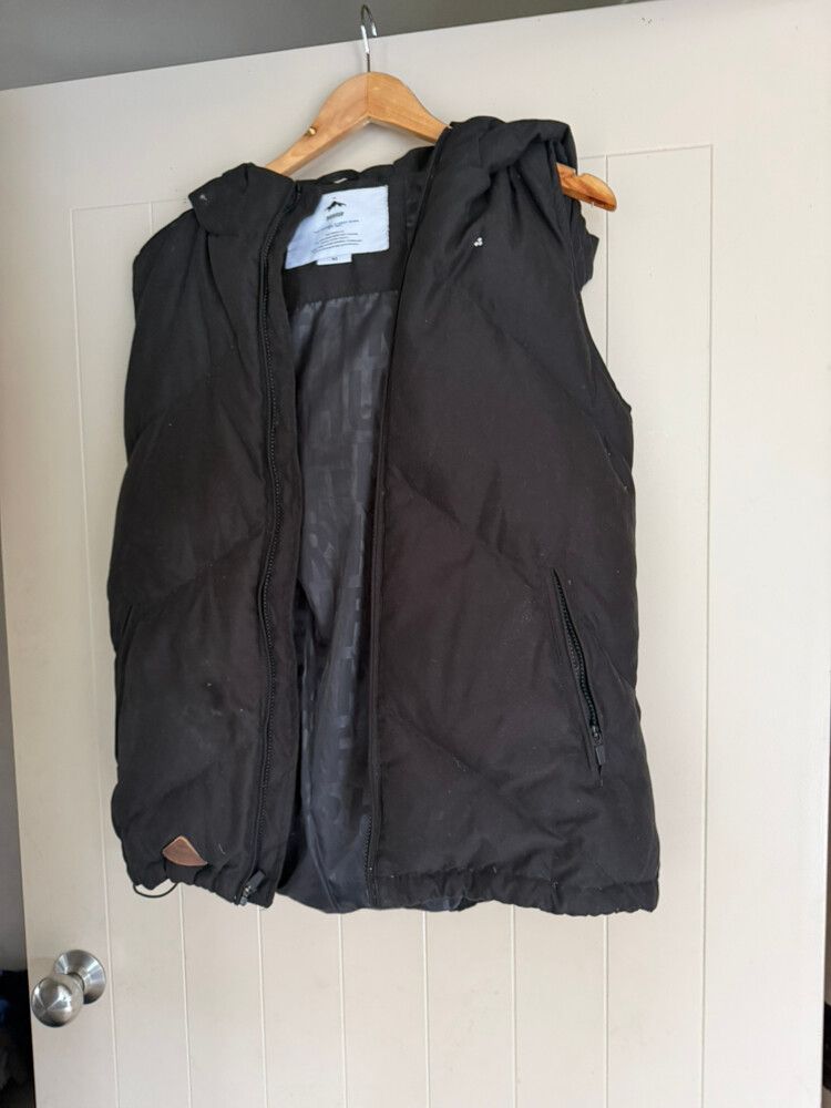 Huffer sleeveless Jacket with hood size 10