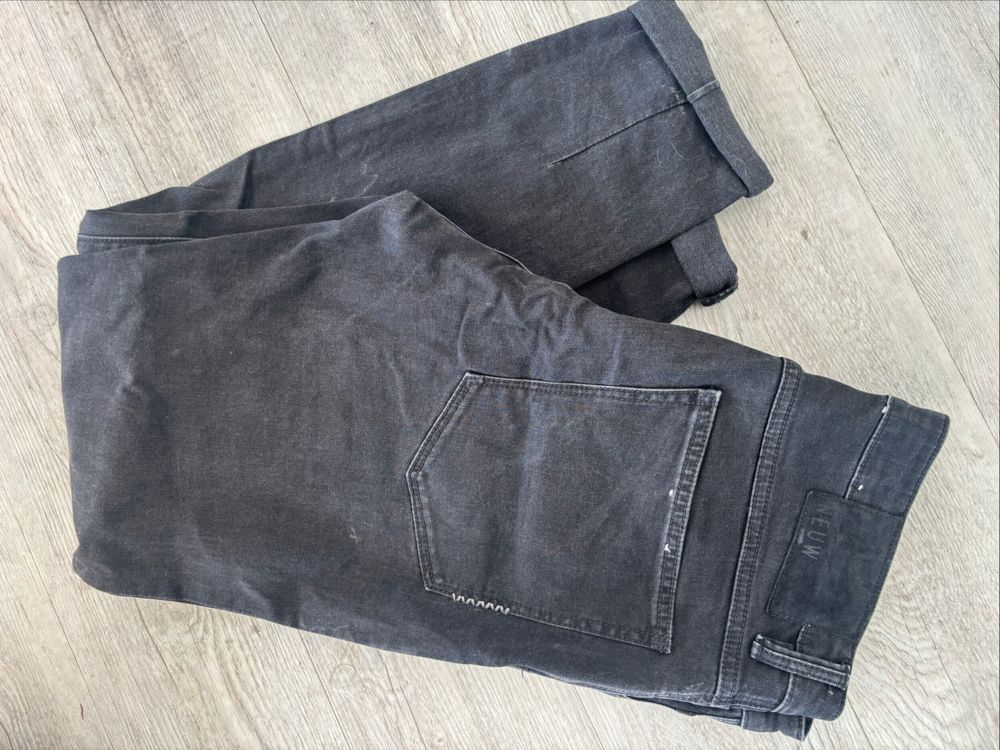 Neuw Black Ray Tapered Jeans