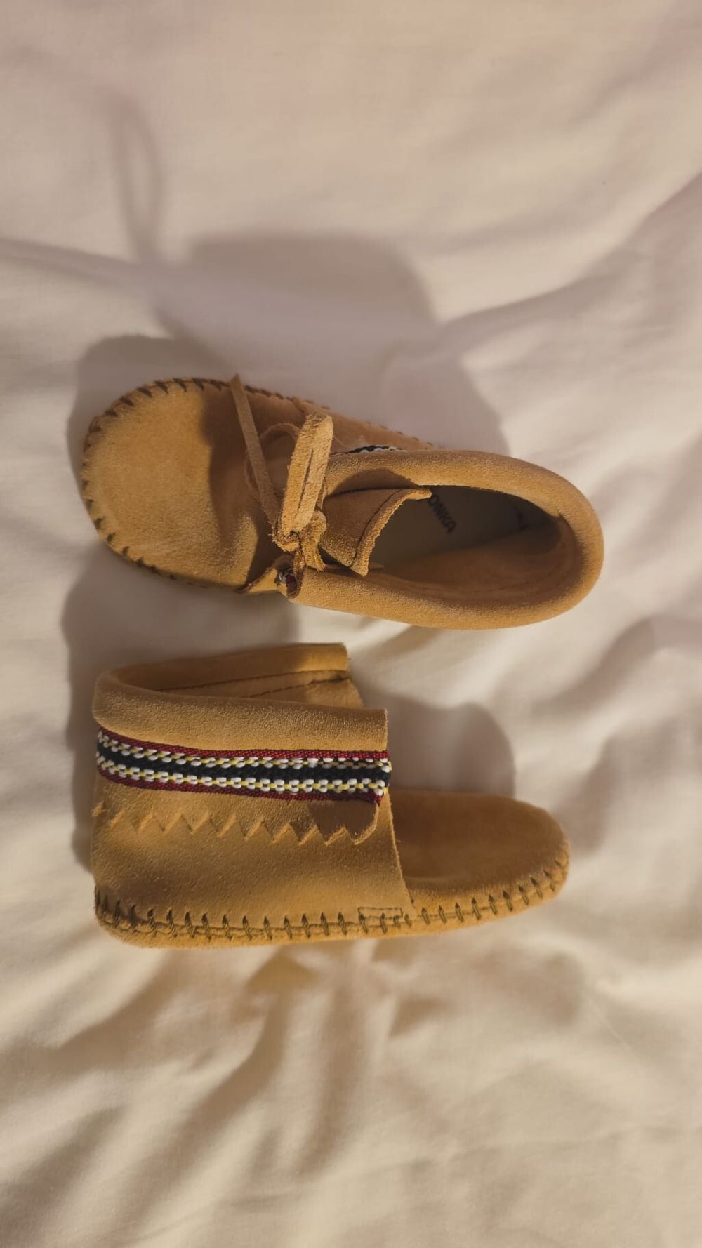 Minnetonka leather shoes new