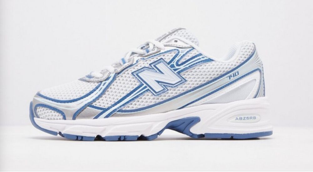 New Balance 740 White Blue Sneakers BRAND NEW