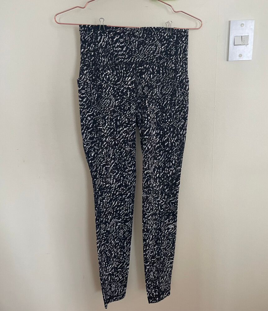 Lululemon Swift Speed High-Rise Tight 28" Size 4 (NZ8)