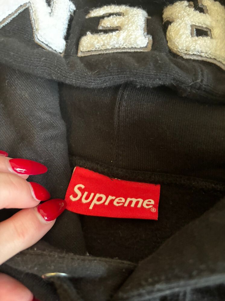 Supreme Hoodie