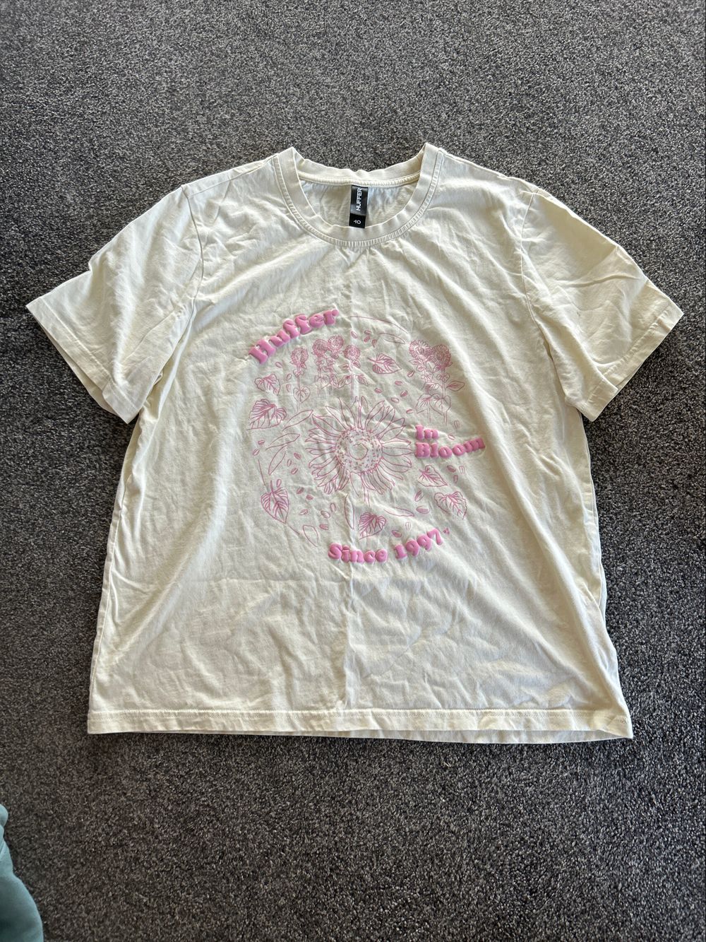 Huffer Cream T-shirt