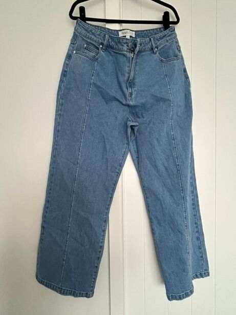 FXWD front slit jeans